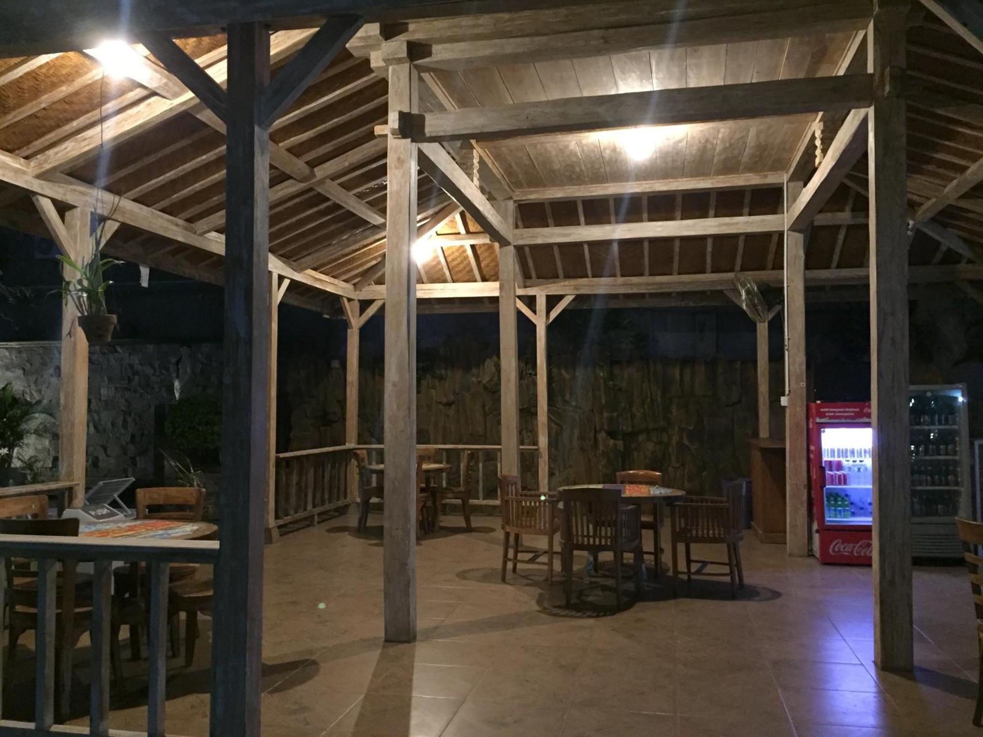 Hotel Agung